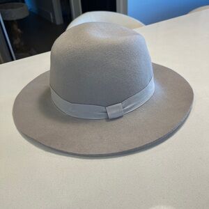Club Monaco Light Gray Felt Hat